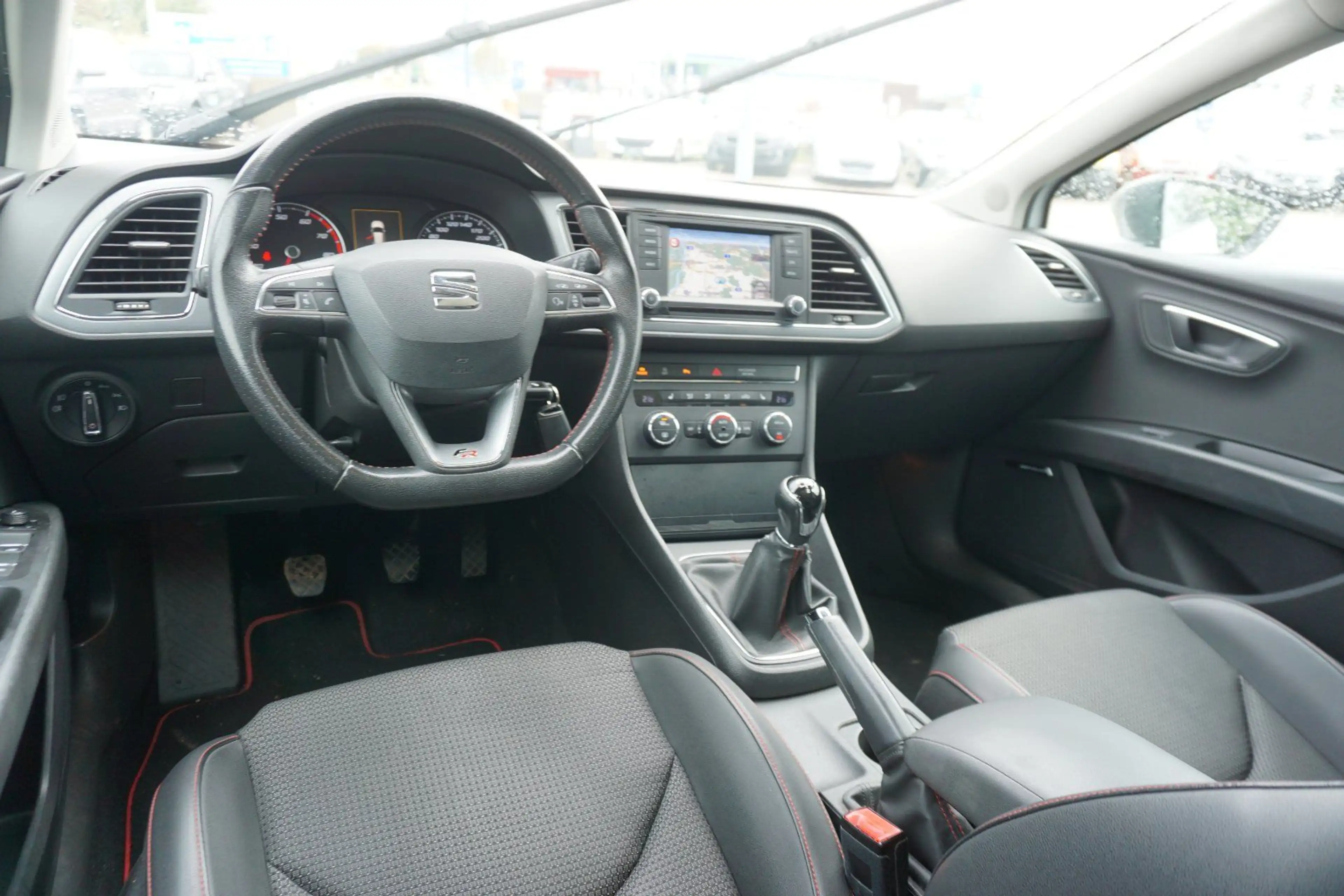 SEAT Leon FR — photo 15