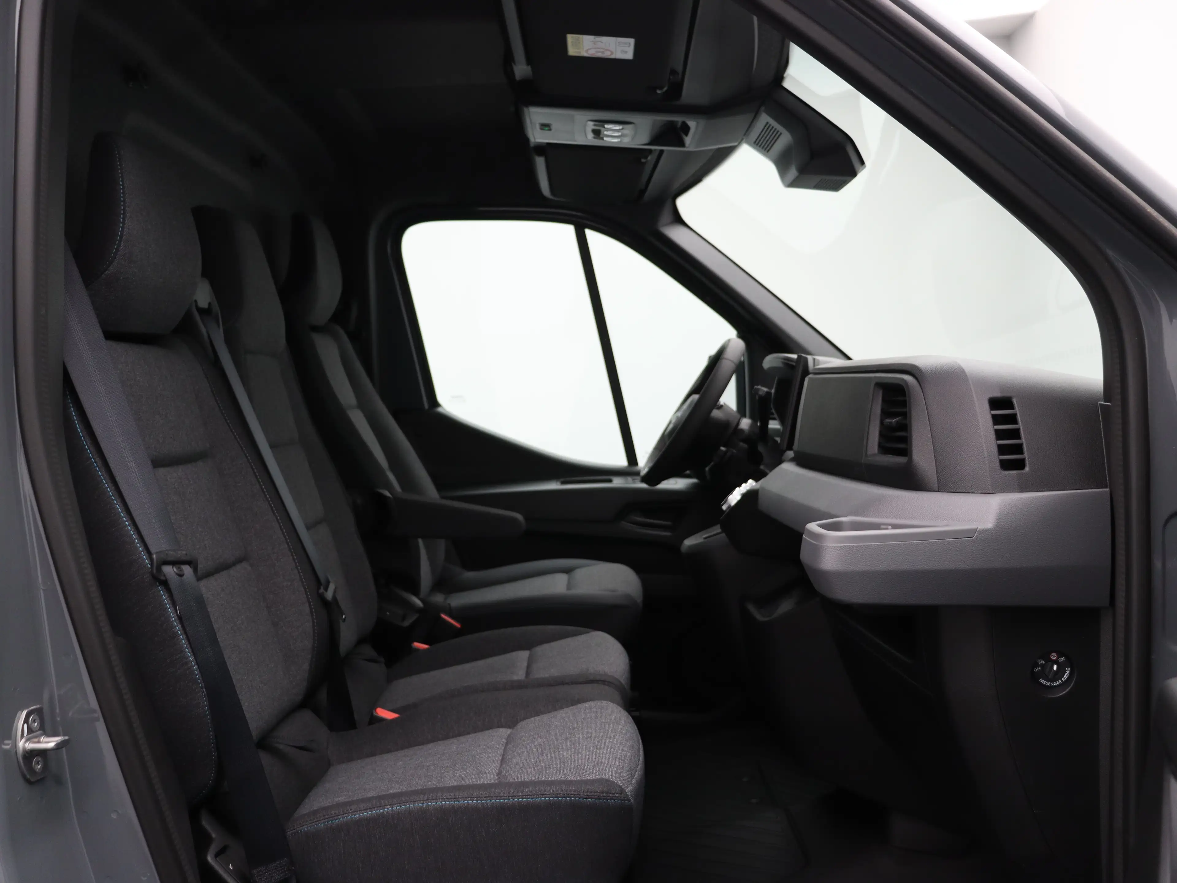 Nissan Interstar Interstar-e Limited + Trekhaak 87 kWh | 7" TFT kle — photo 9