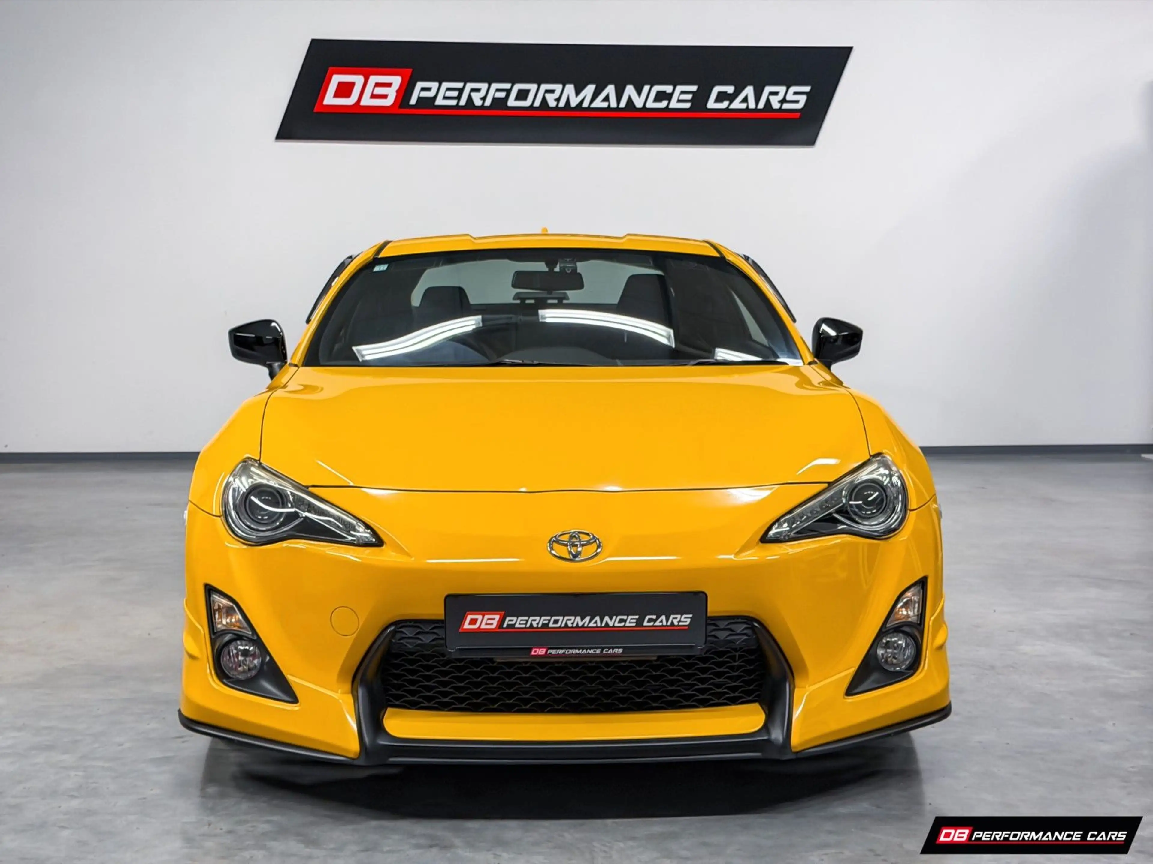 Toyota GT86 Aero Kit, Sonderfarbe gelb, selten,  JDM — photo 2