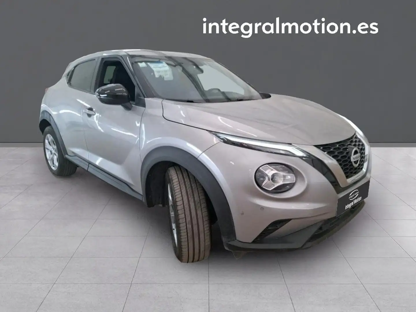 Nissan Juke DIG-T 84 kW (114 CV) DCT 7V N-Connecta Gris - 2