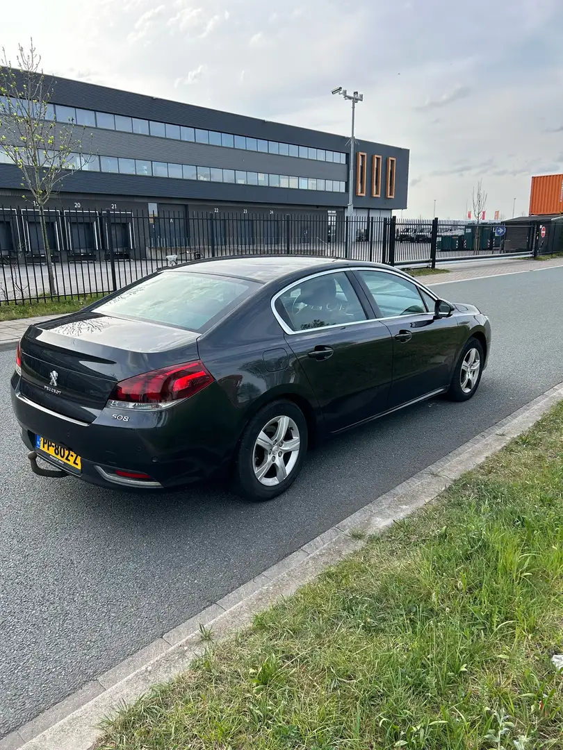 Peugeot 508 2.0 BlueHDi Bl.L.Ex. Gri - 2