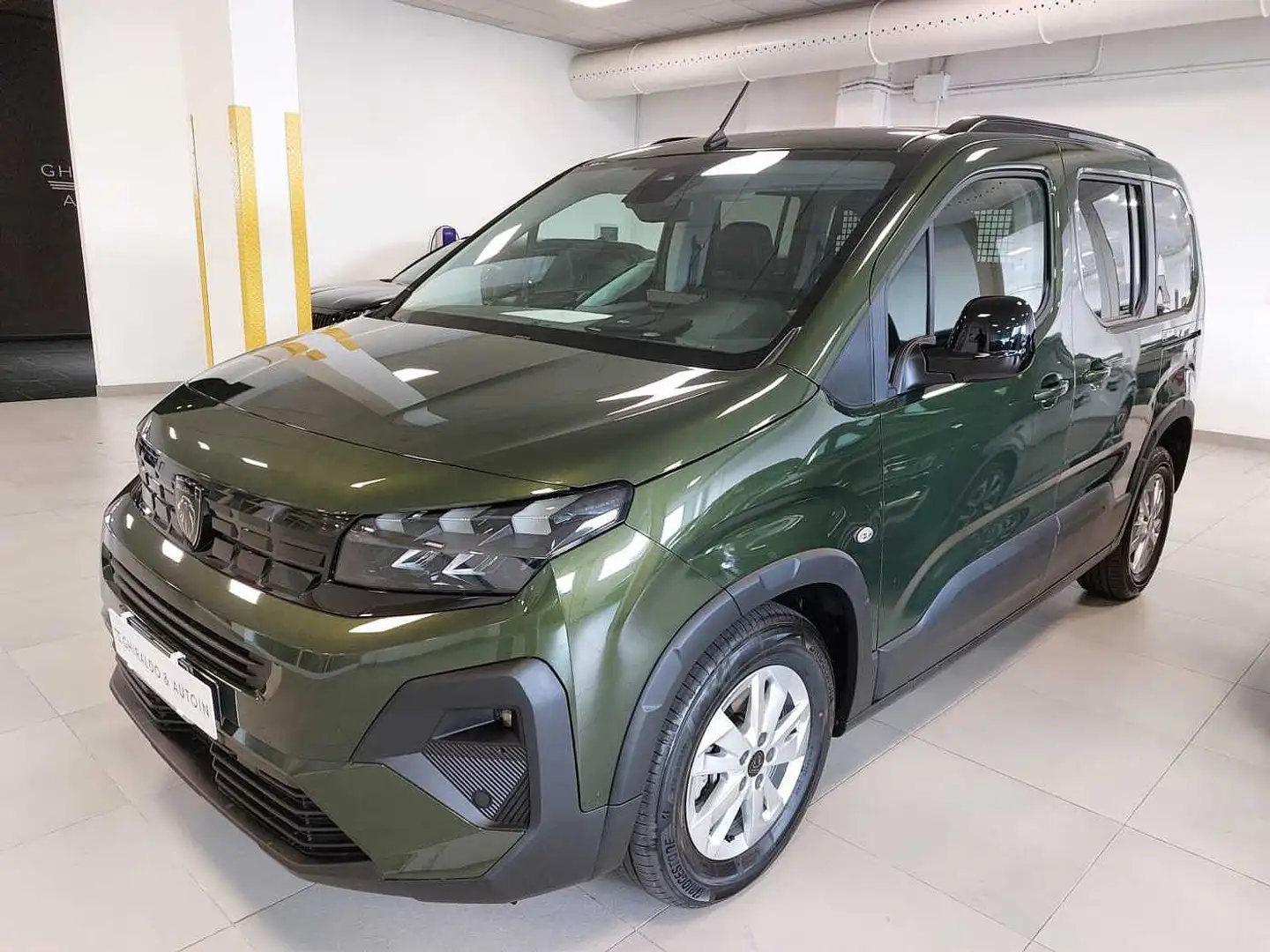 Peugeot Rifter MIX 5 POSTI BlueHDi 1.5 130 S&S EAT8 Allure Verde - 1