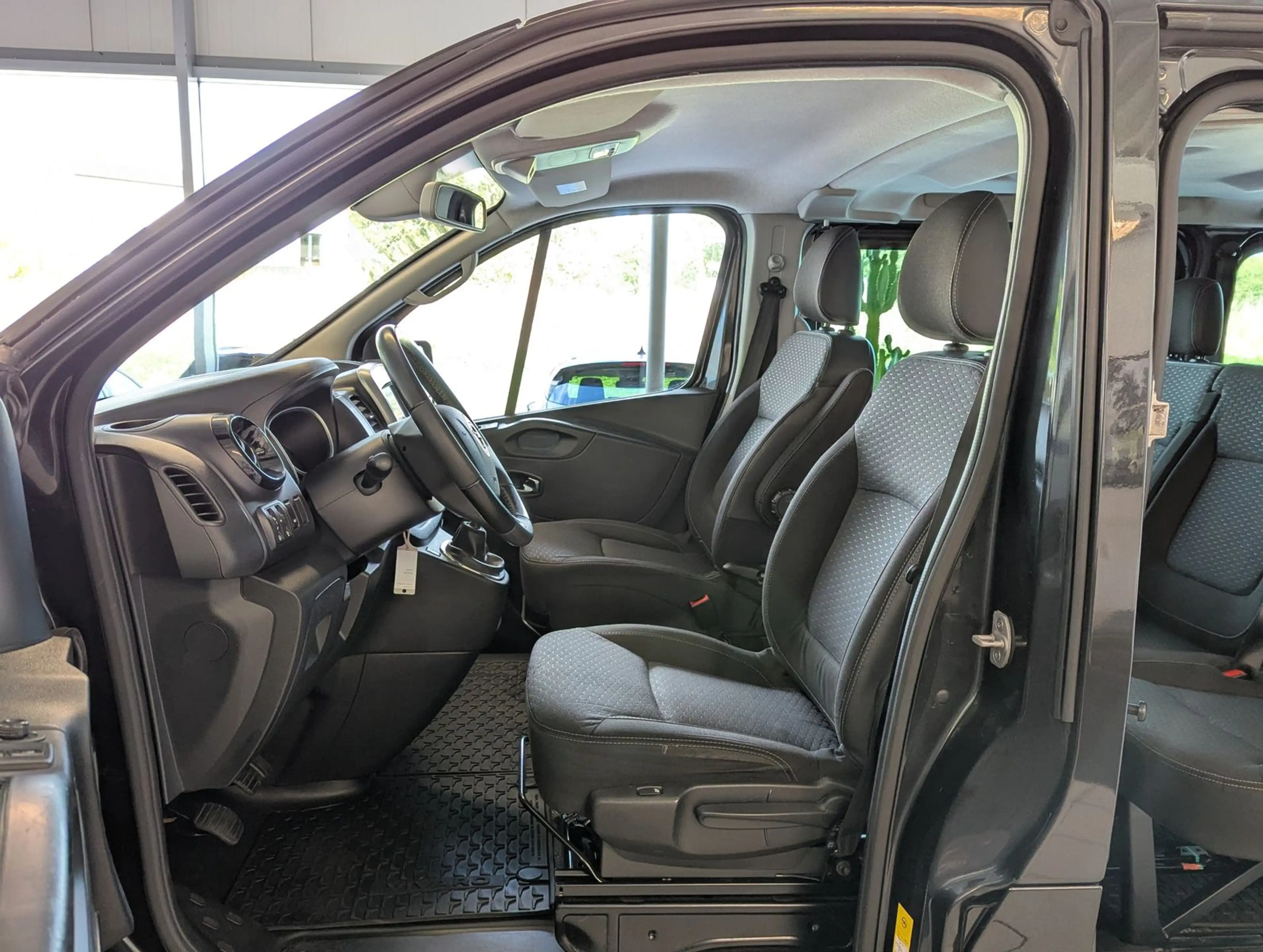Opel Vivaro B 1.6 CDTI L2H1 Lang Kamera Navi SHZ Temp — photo 12