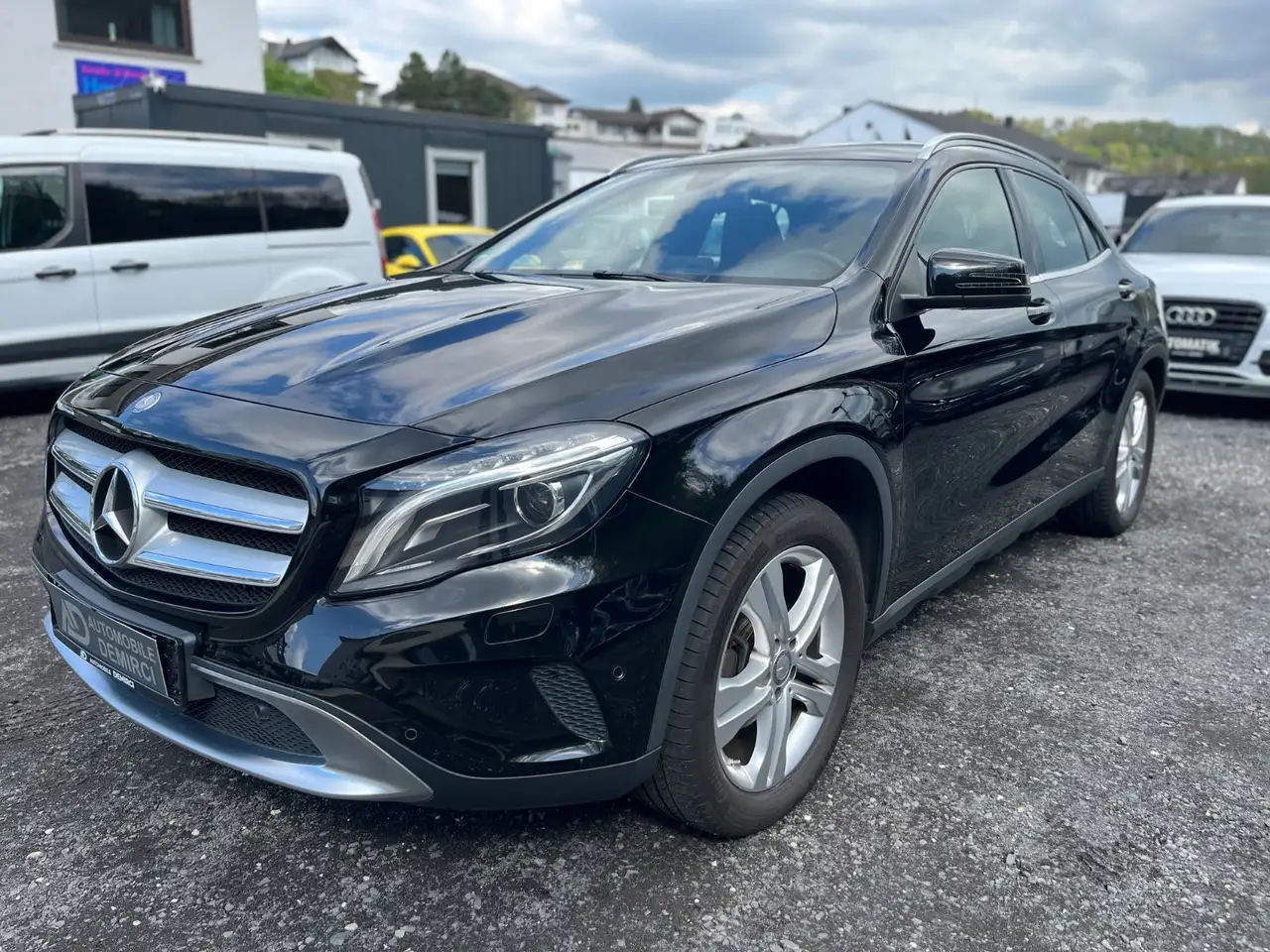 Mercedes-Benz GLA 180
