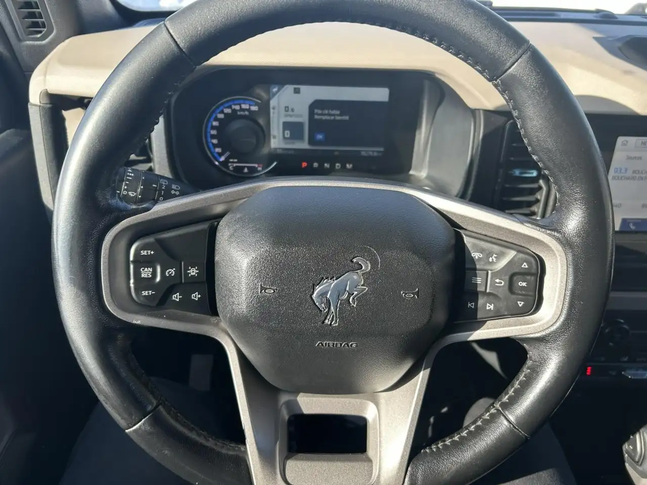 Ford Bronco photo Ford Bronco