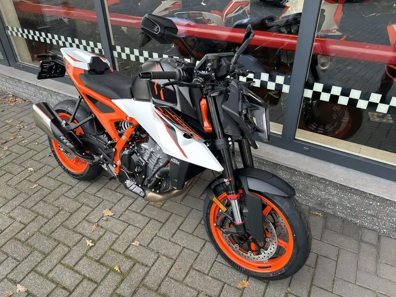 KTM 990 Duke R - foto 2