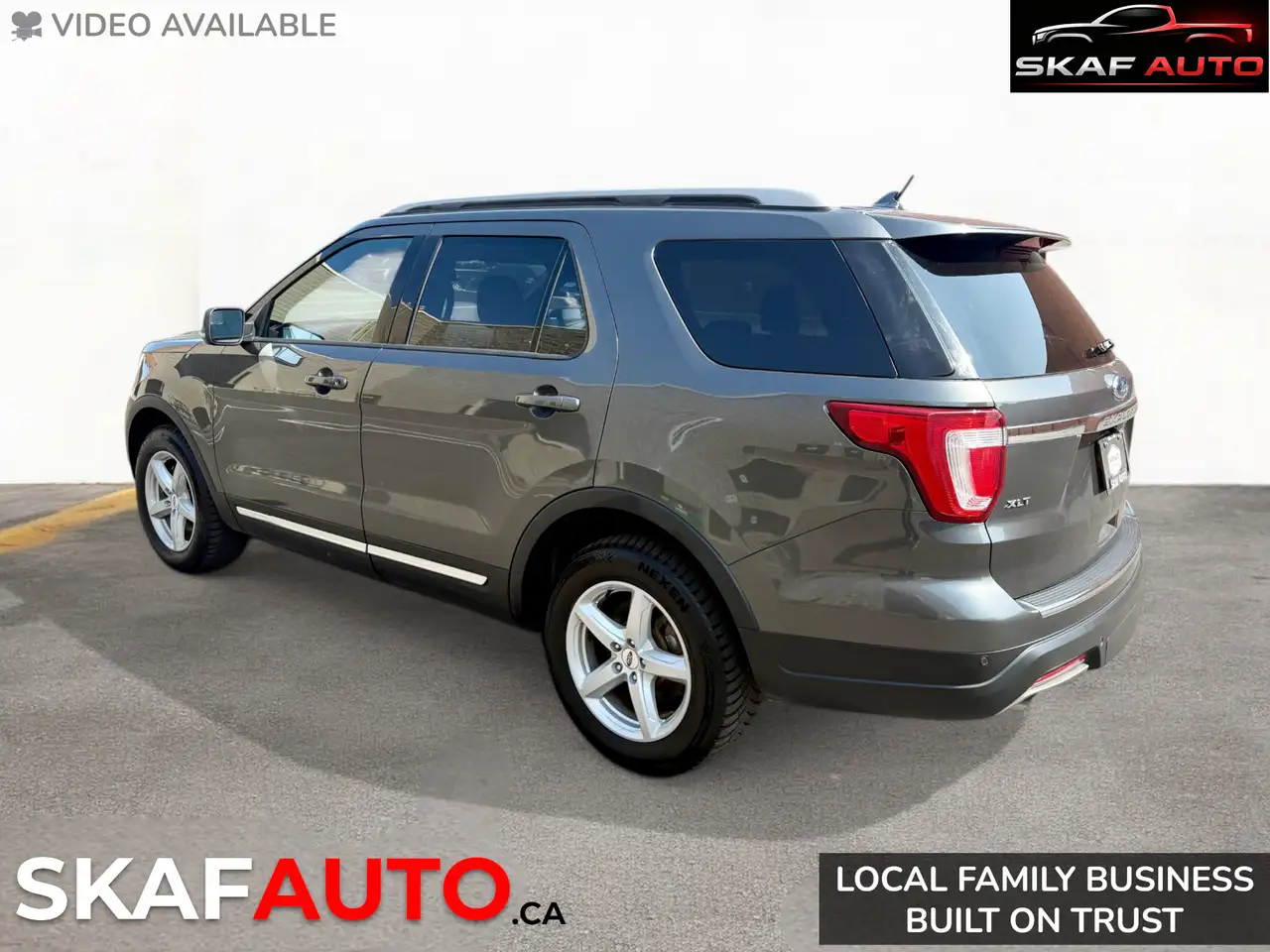 Ford Explorer photo Ford Explorer