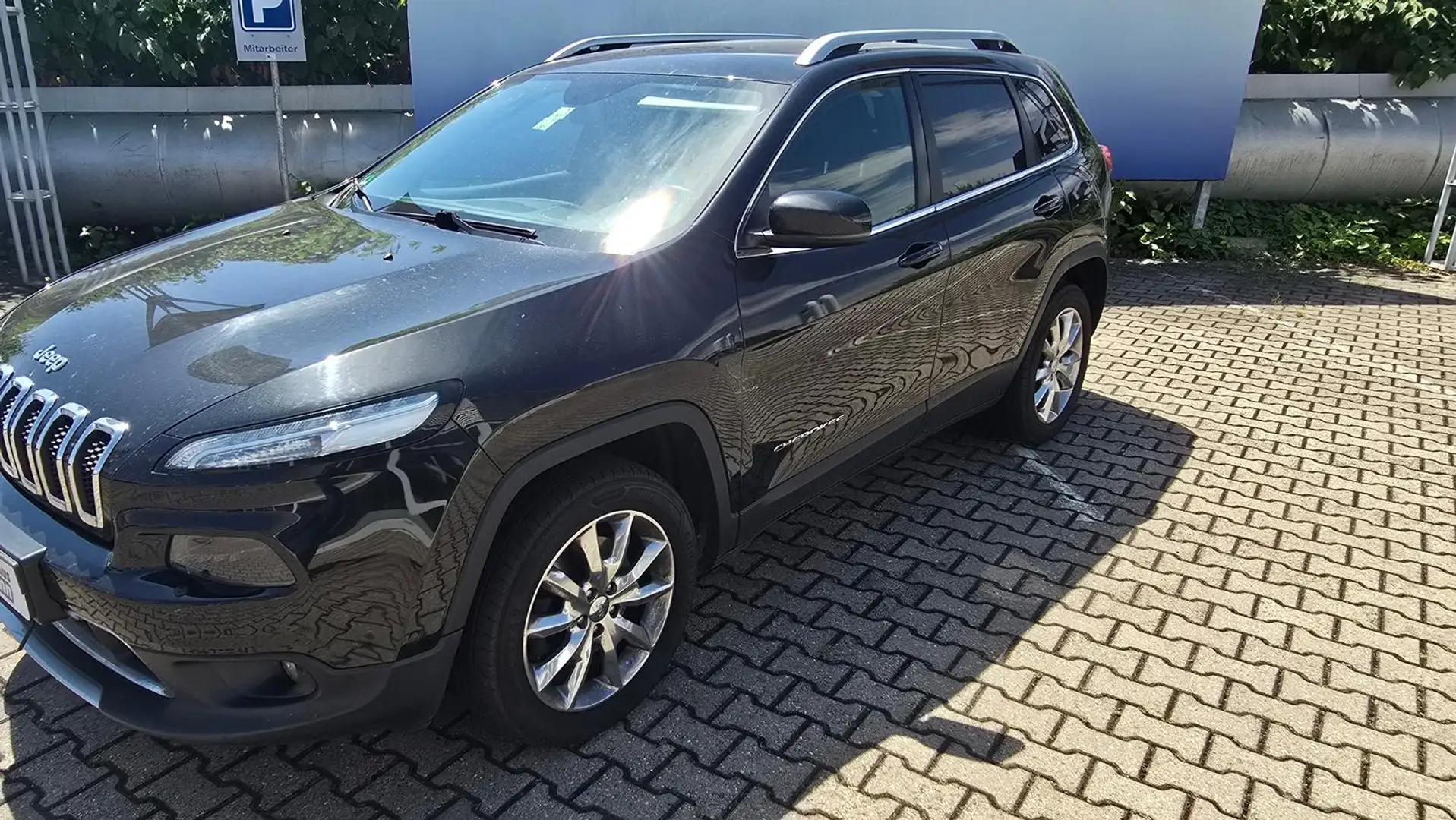 Jeep Cherokee Limited 4WD 2.0 M-Jet Zwart - 2