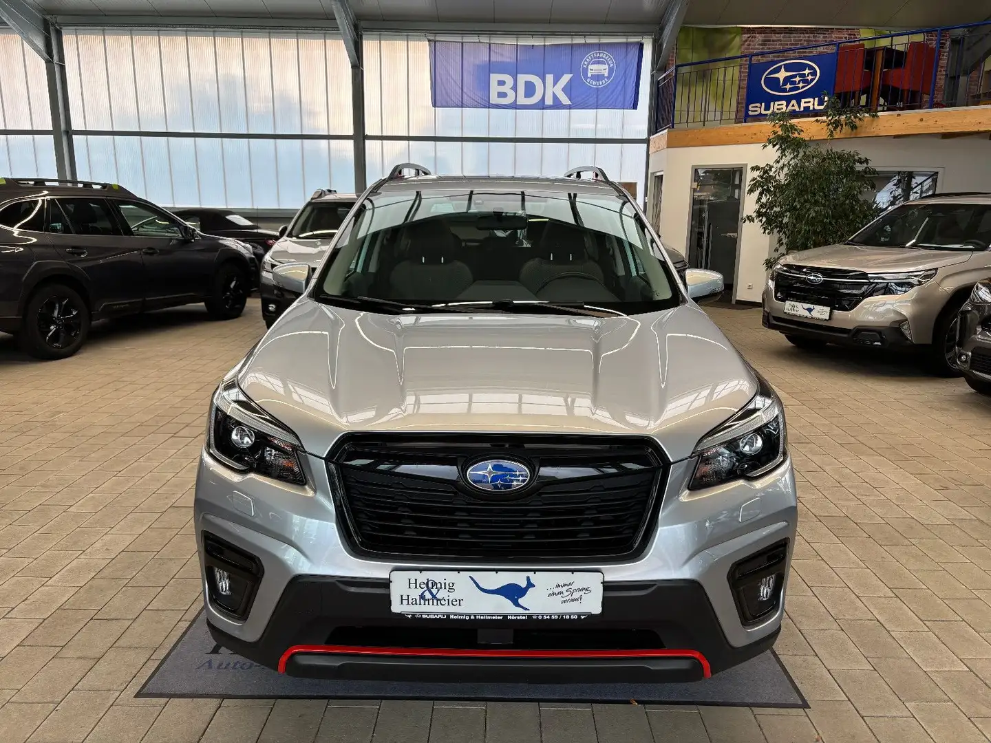 Subaru Forester Edition Sport 40 AHK Abnahmbar Silber - 2