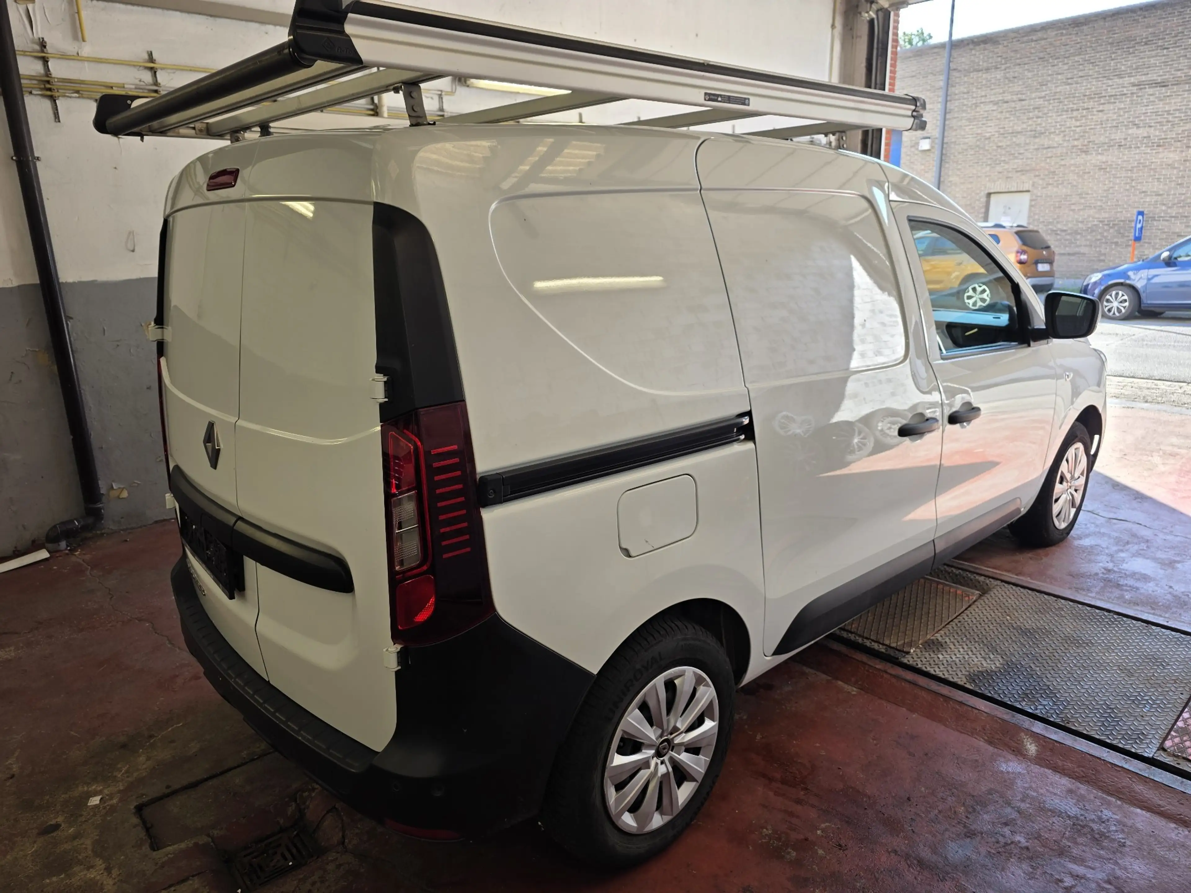 Renault Express Express 1.3 TCe EU6d clim — photo 4