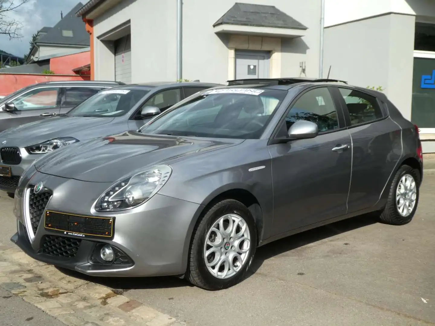 Alfa Romeo Giulietta 1.4 TB 170 Luxe Automatique Gris - 1