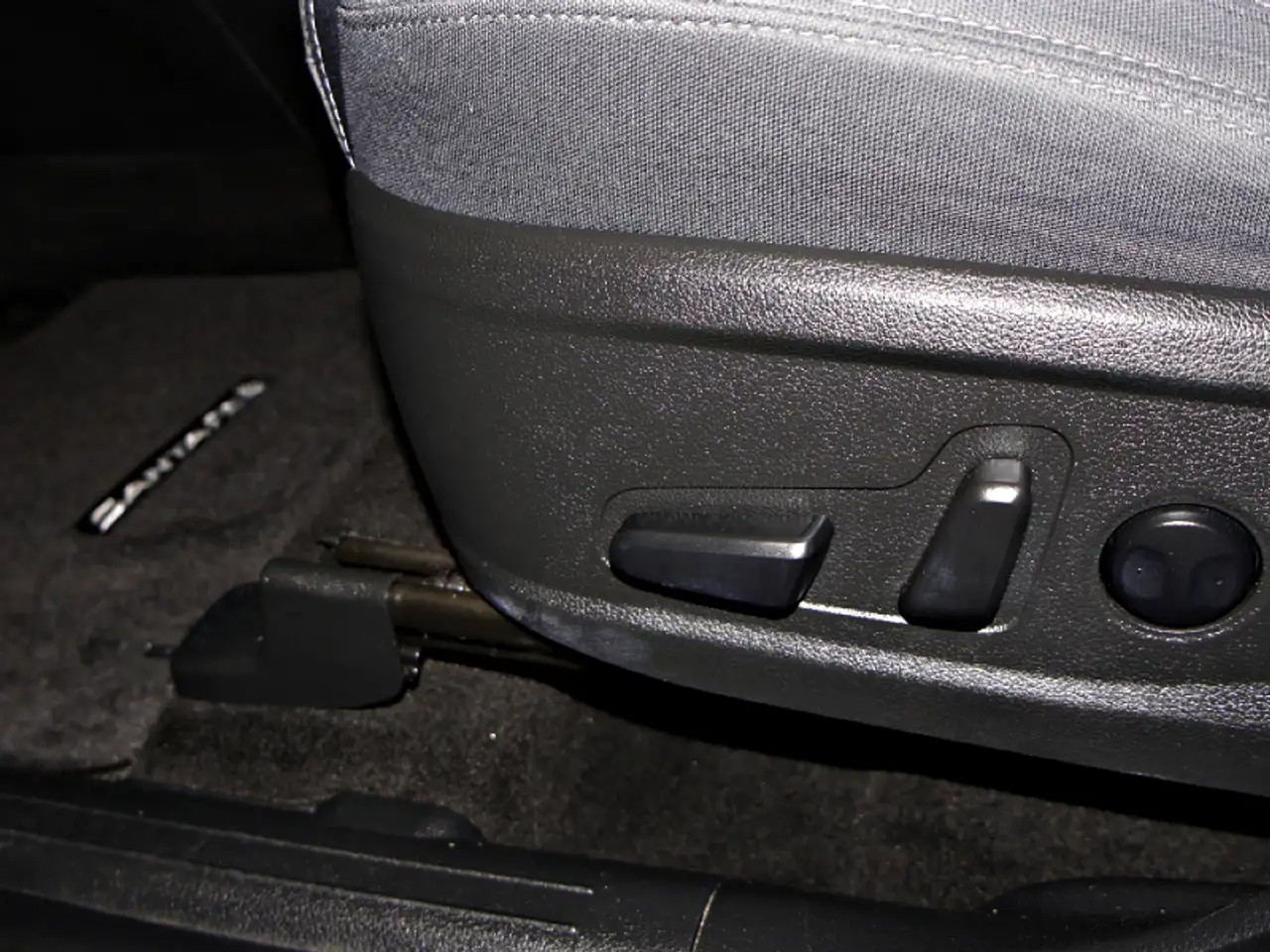 Hyundai SANTA FE снимка Hyundai SANTA FE