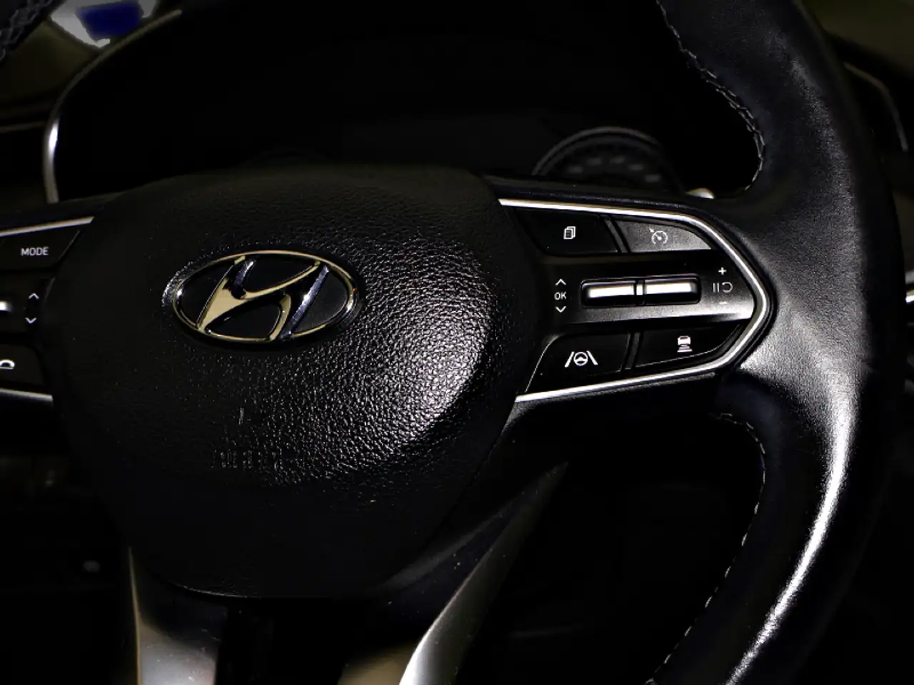 Hyundai SANTA FE снимка Hyundai SANTA FE