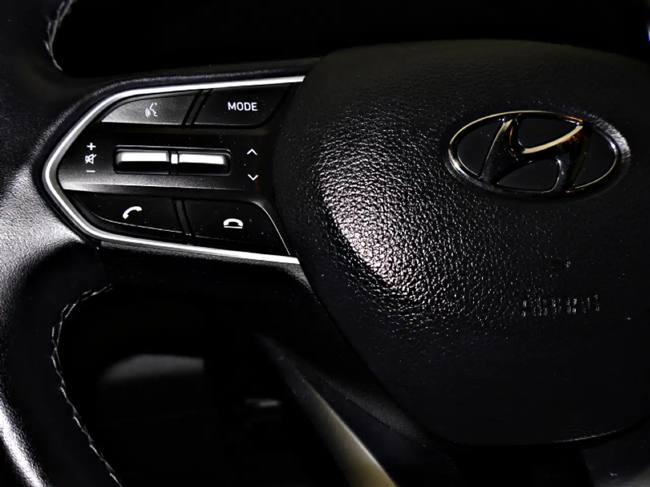 Hyundai SANTA FE снимка Hyundai SANTA FE