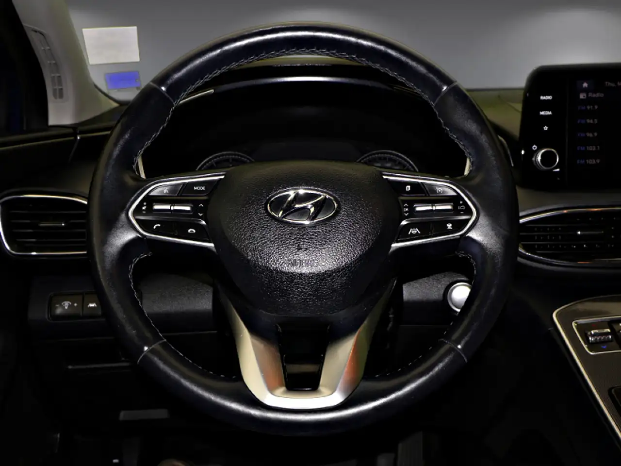 Hyundai SANTA FE снимка Hyundai SANTA FE