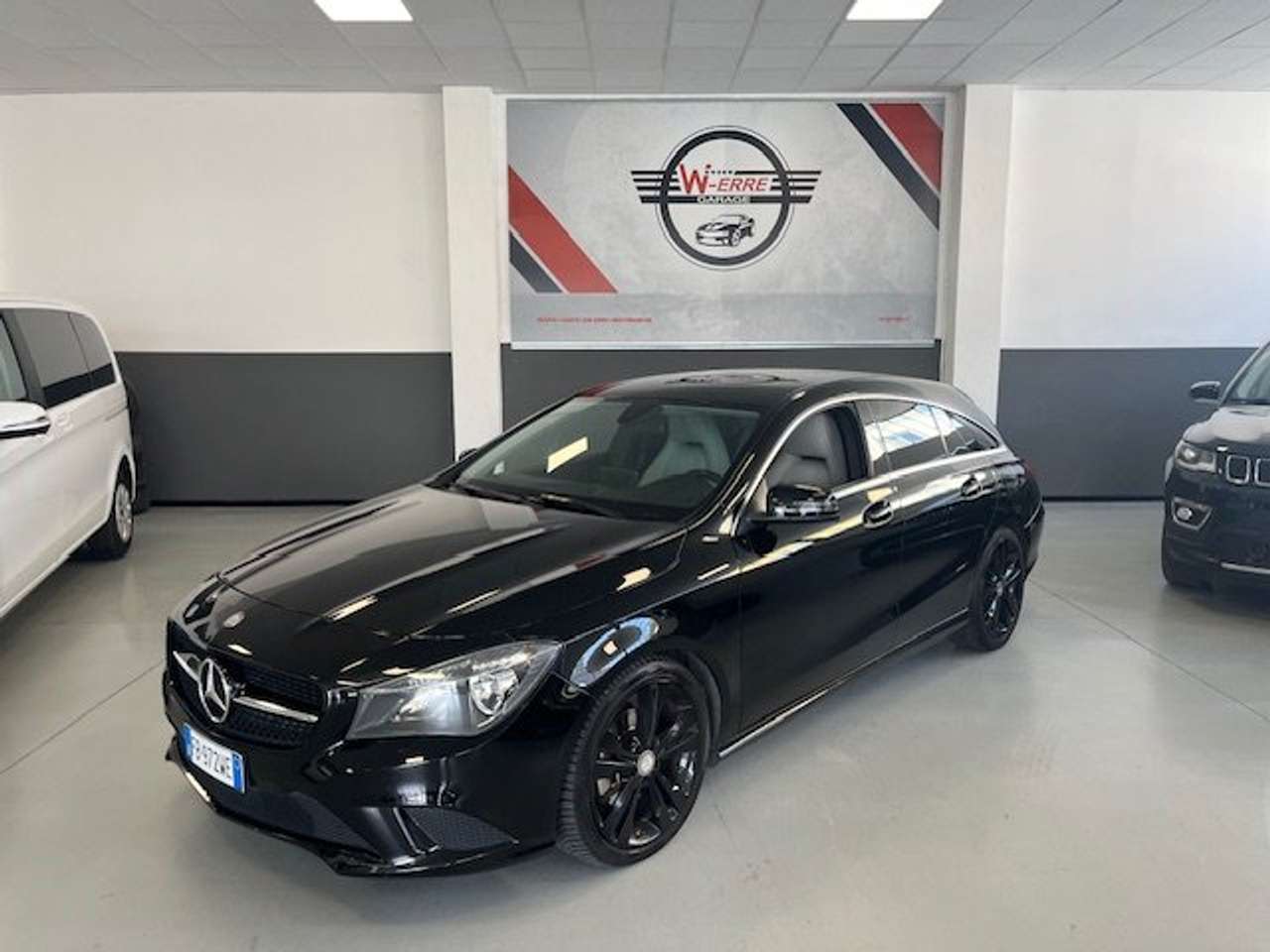 Mercedes-Benz CLA 200 CLA Shooting Brake d Premium Dark Night auto