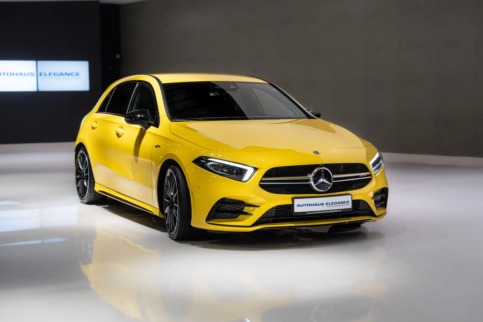 Mercedes-Benz A 35 AMG 4Matic*1.HD*BURM*NIGHT*DCT*DINAMICA*LED Żółty - 2