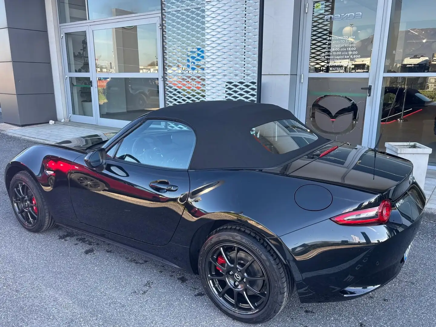 Mazda MX-5 MX-5 1.5L Skyactiv-G Homura Noir - 2