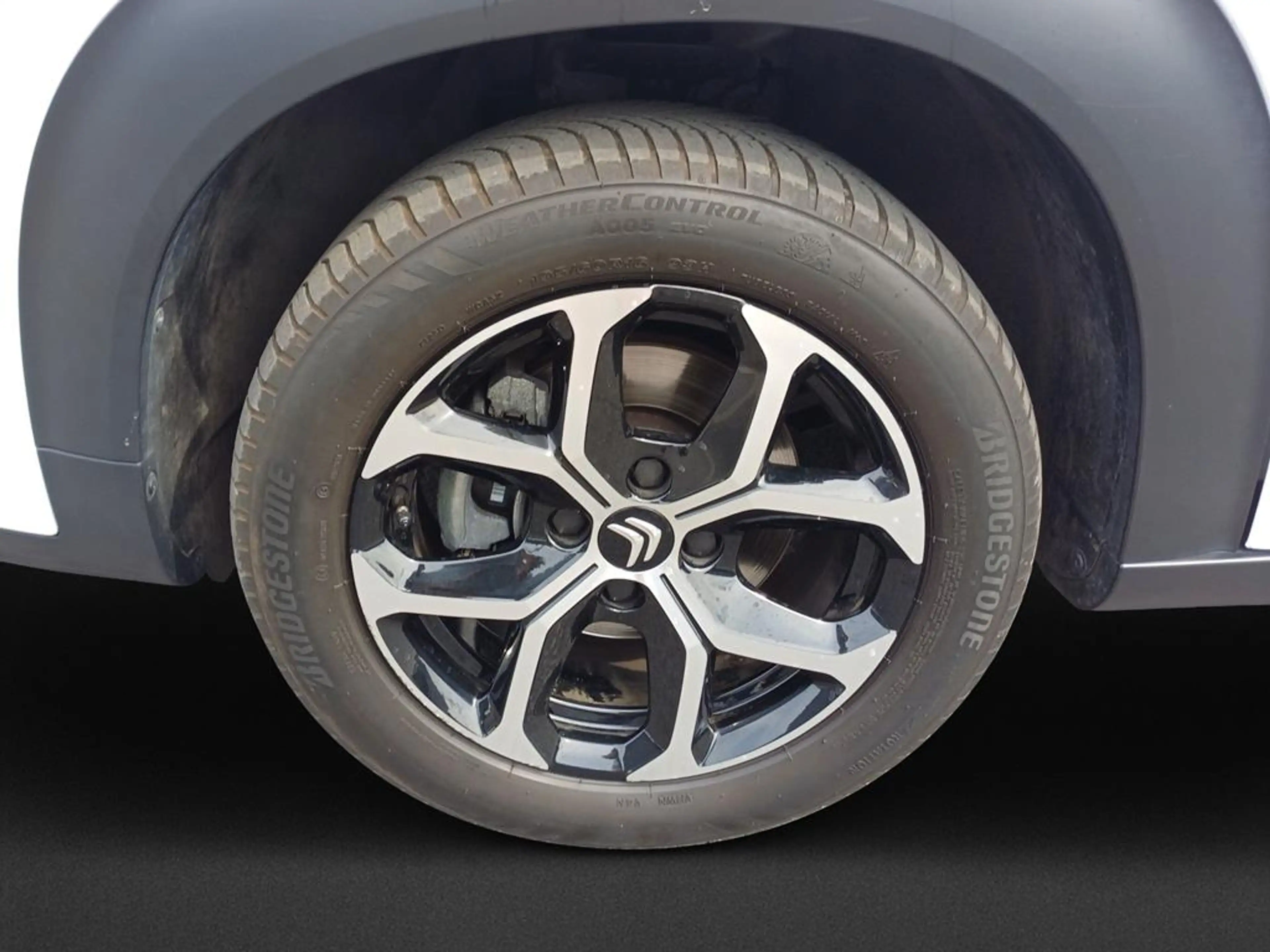 Citroen C3 Aircross PureTech 110 S&S Shine — photo 8