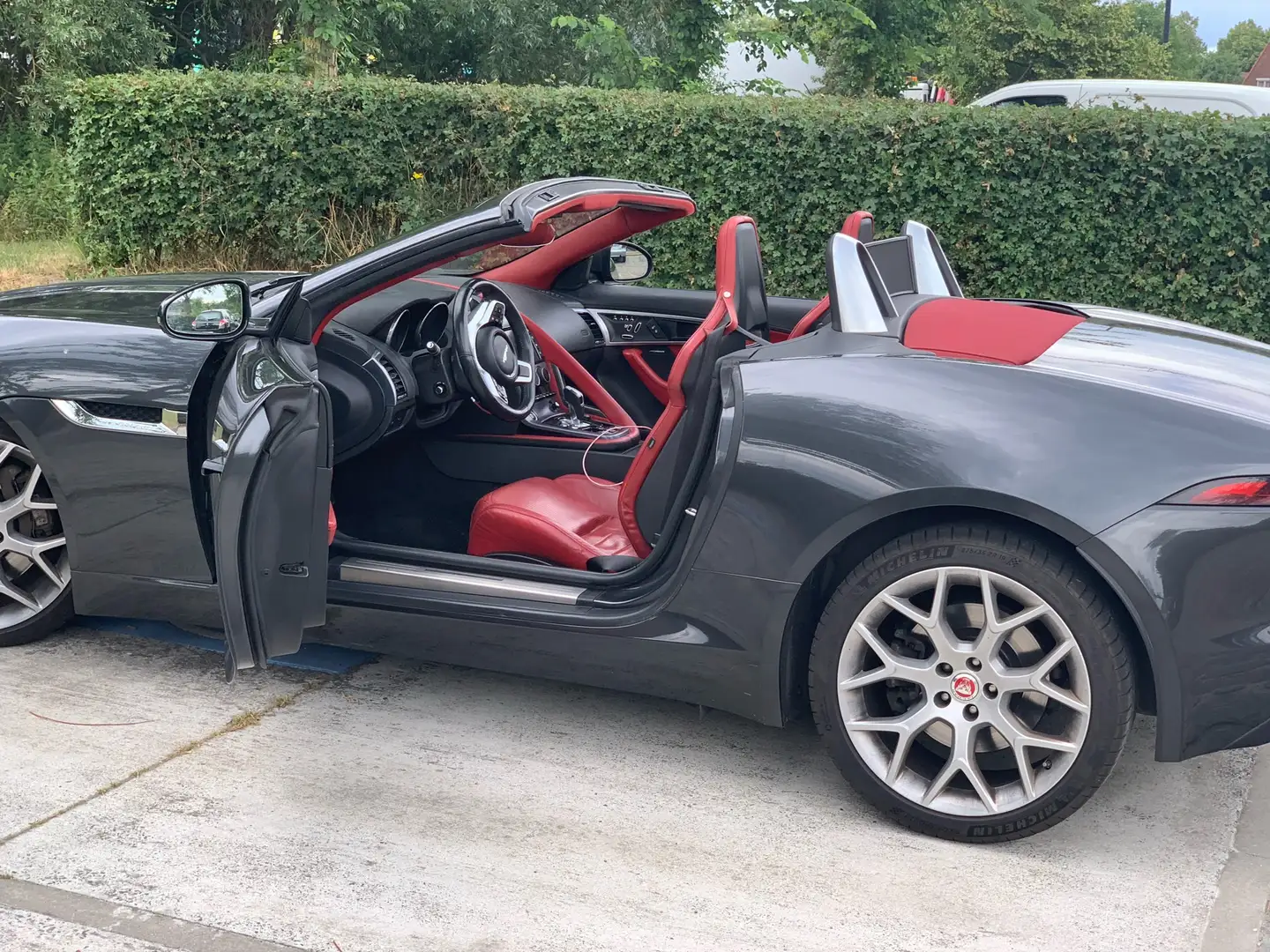 Jaguar F-Type Cabriolet 2.0 i4 R-Dynamic - 1