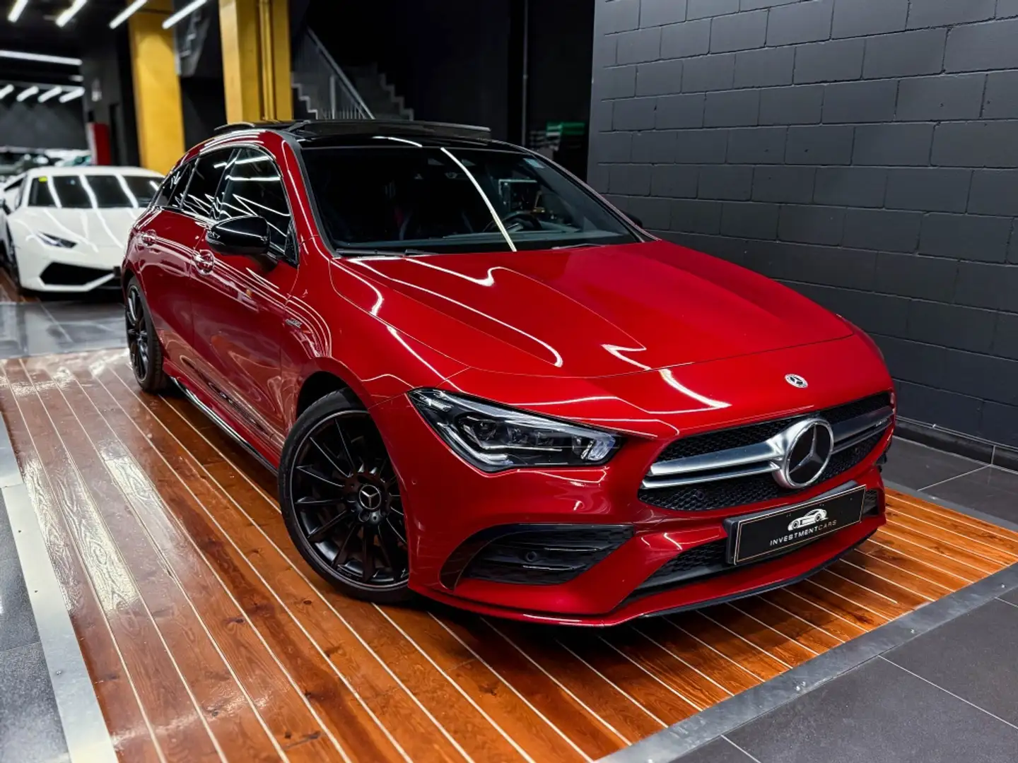 Mercedes-Benz CLA 45 AMG Shooting Brake 35 4Matic+ 7G-DCT Mauve - 1