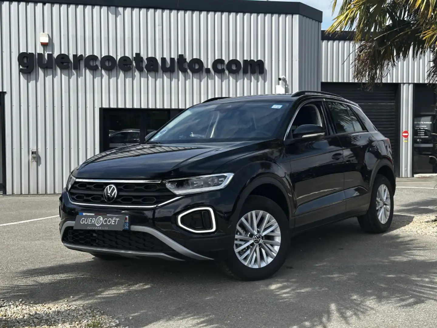 Volkswagen T-Roc 1.0 TSI 110CH LIFE PLUS - 2
