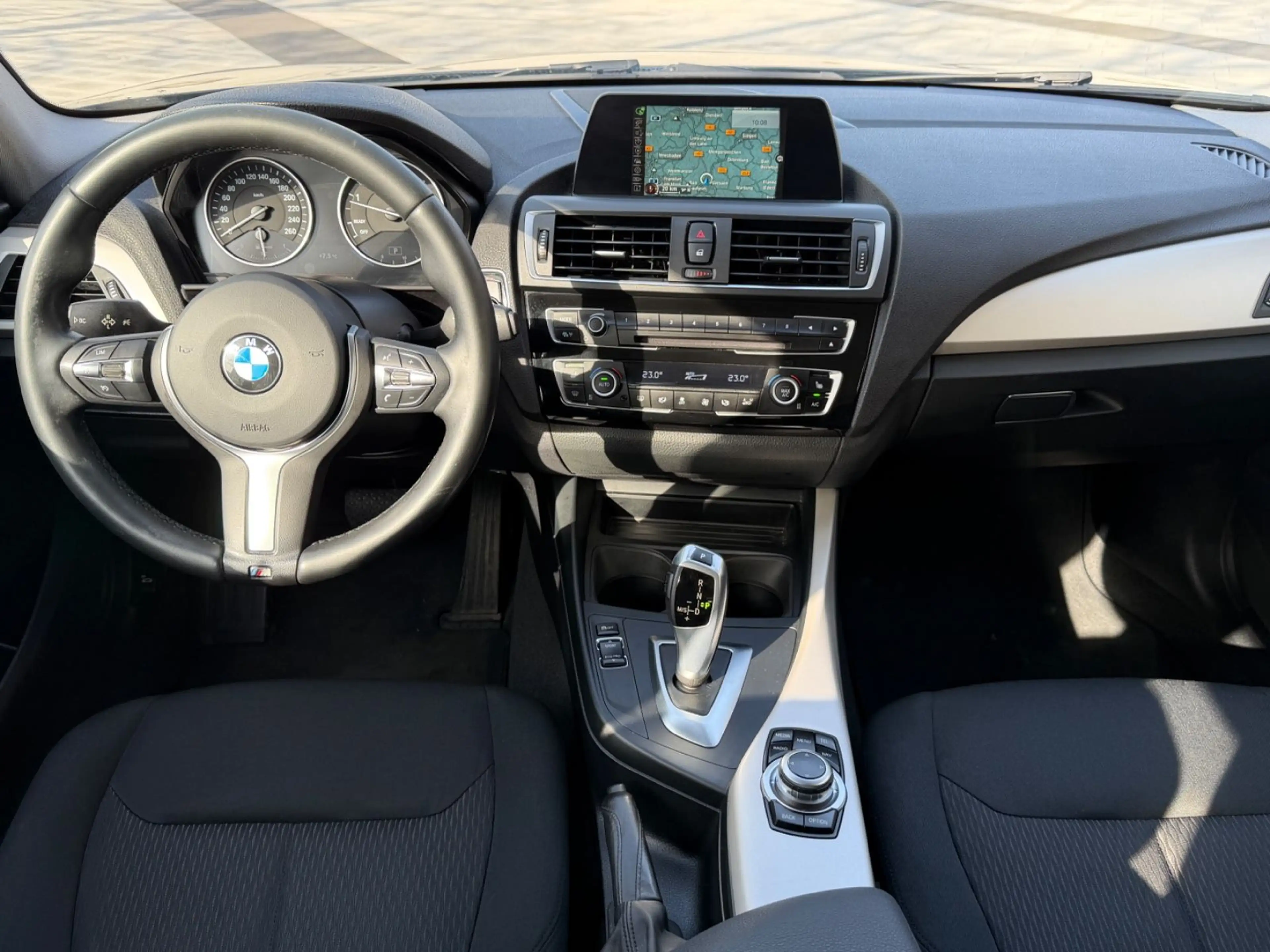 BMW 118 d Harman-Kardon Automatik SHZ NAVI M-Lenkrad — photo 10