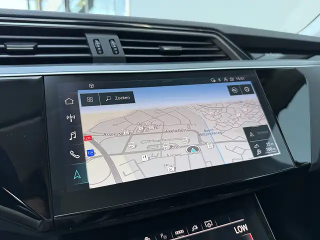 Audi Q8 E-Tron view 29