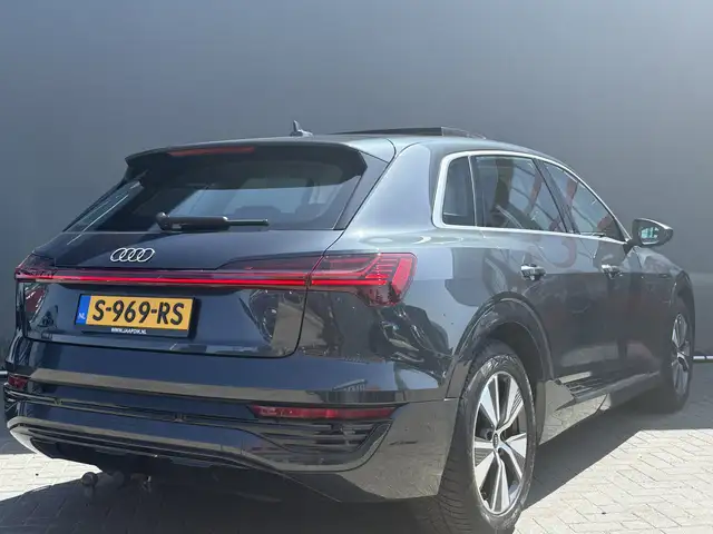 Audi Q8 E-Tron view 2