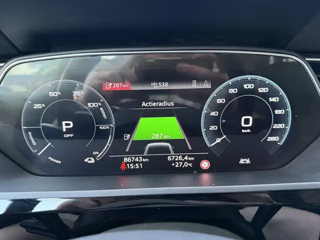 Audi Q8 E-Tron view 23