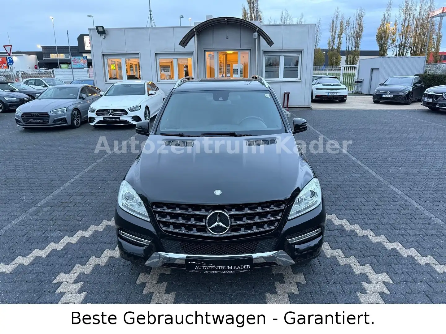 Mercedes-Benz ML 350 CDI 4Ma*Lingua*Navi*Leder*Ambiente*R-Kam* Schwarz - 2