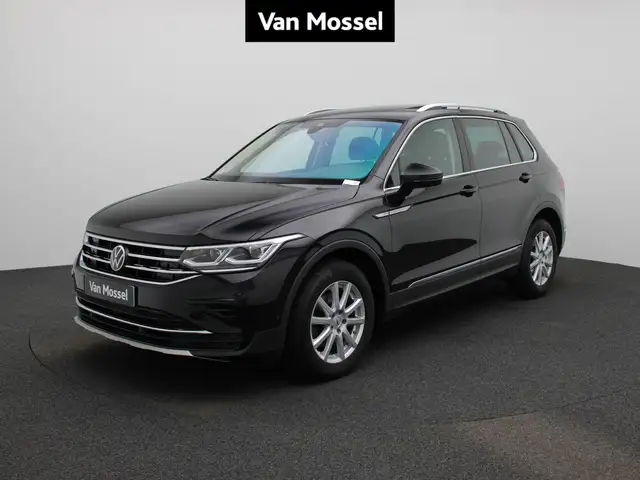 Volkswagen Tiguan 2.0 TDI SCR DSG Elegance IQ Light | PANORAMA DAK |
