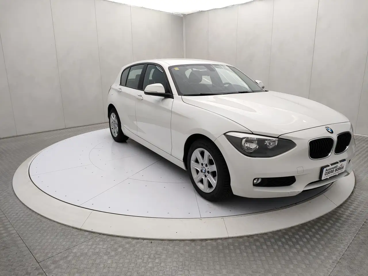 BMW 114