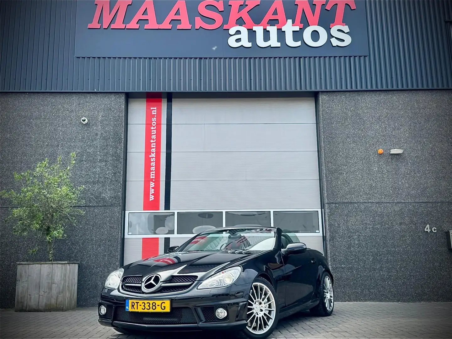 Mercedes-Benz SLK 55 AMG Aut7 / V8 / 360pk / 2010 / A1 condition / 2nd owne Zwart - 2