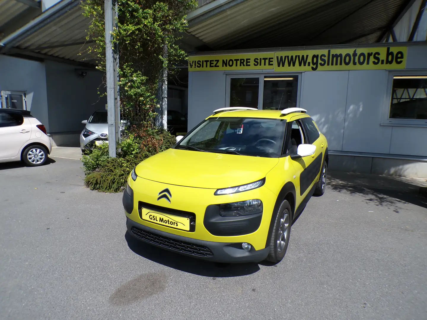 Citroen C4 Cactus 1.6HDi 92cv Automatic jaune10/14 3950€ marchand Jaune - 1