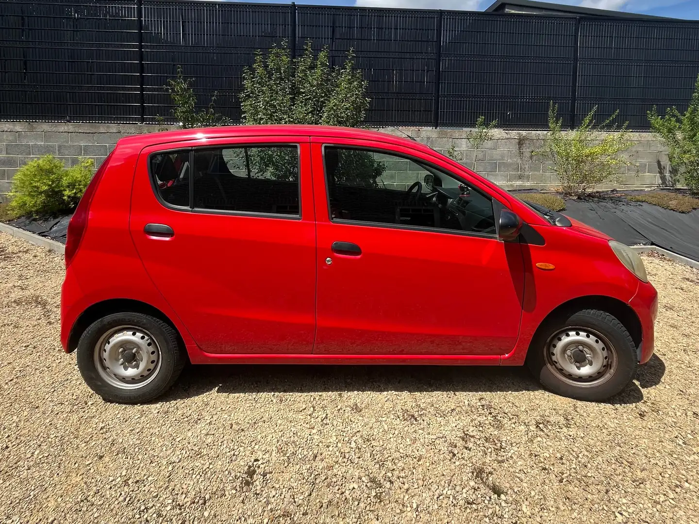 Daihatsu Cuore Cuore 1.0i Top S Червоний - 2