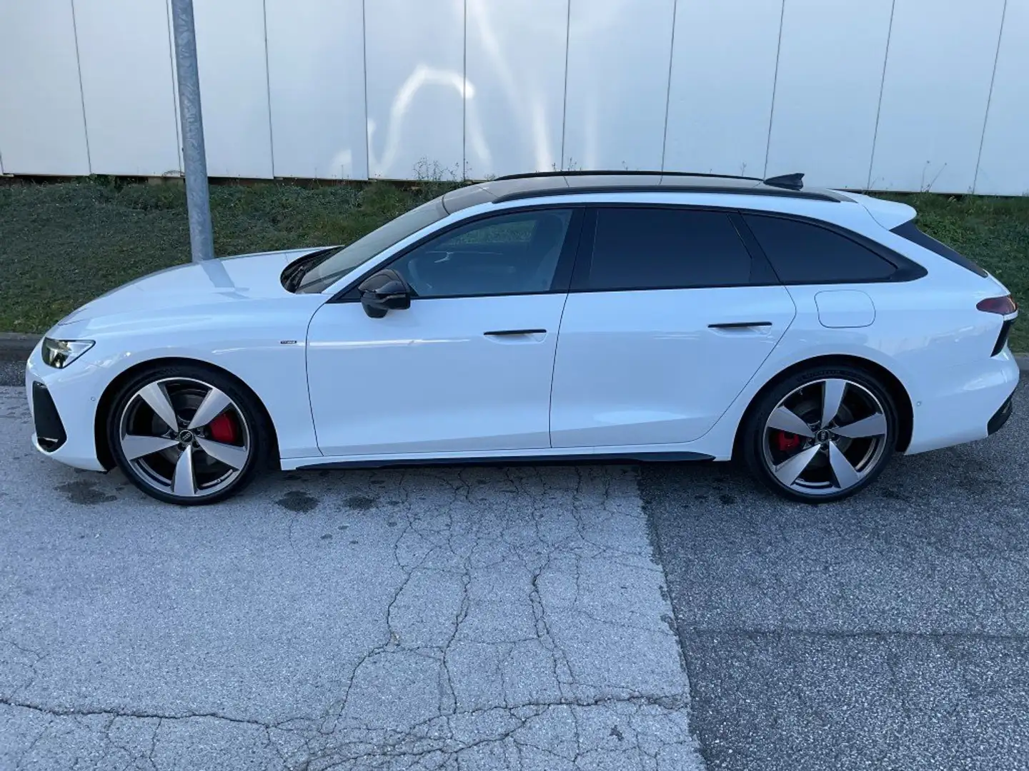 Audi A6 2.0 TFSI e-hybrid quattro 270 kW Weiß - 2