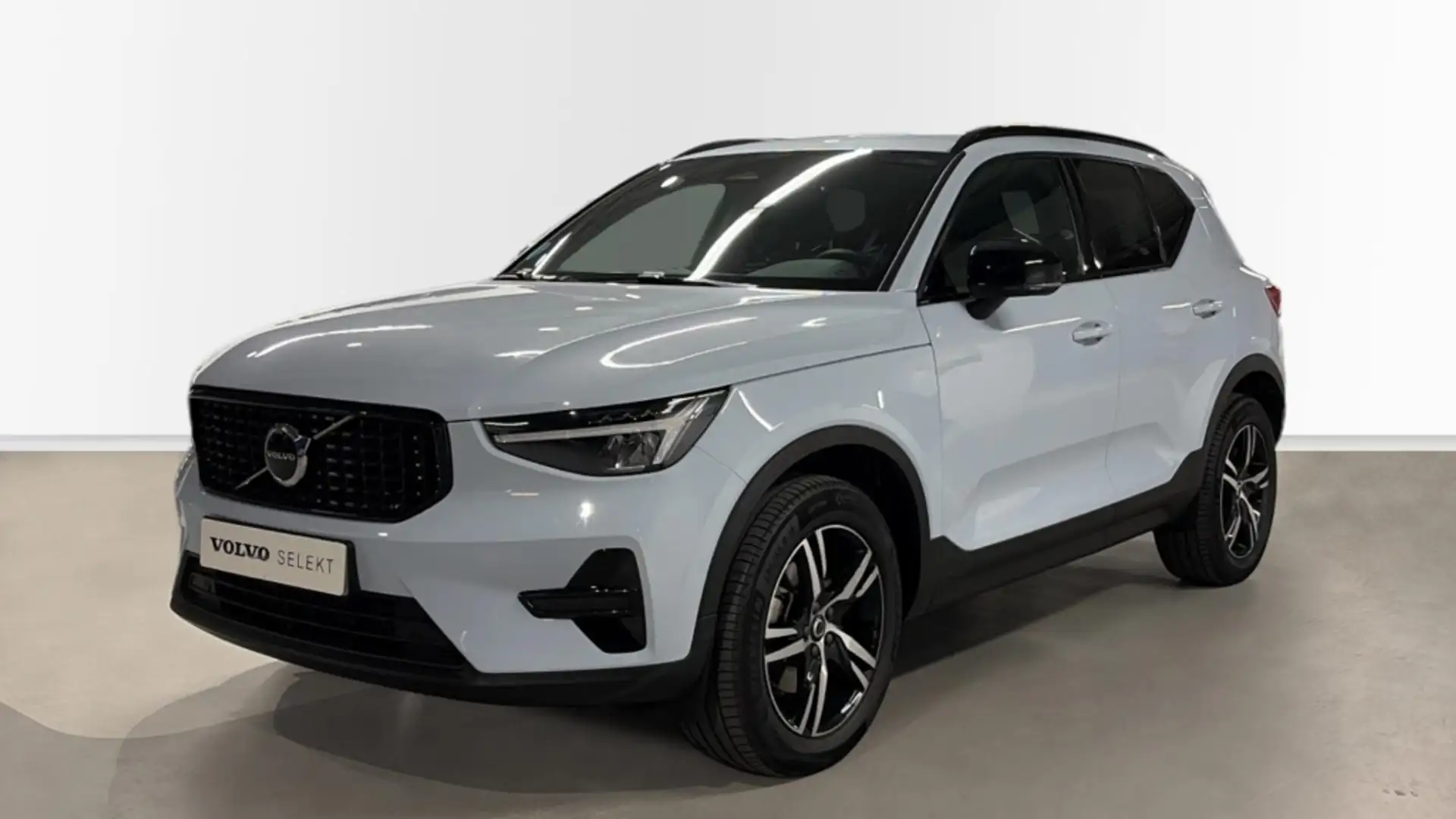 Volvo XC40 2.0 B3 PLUS DARK AUTO 163 5P - 1