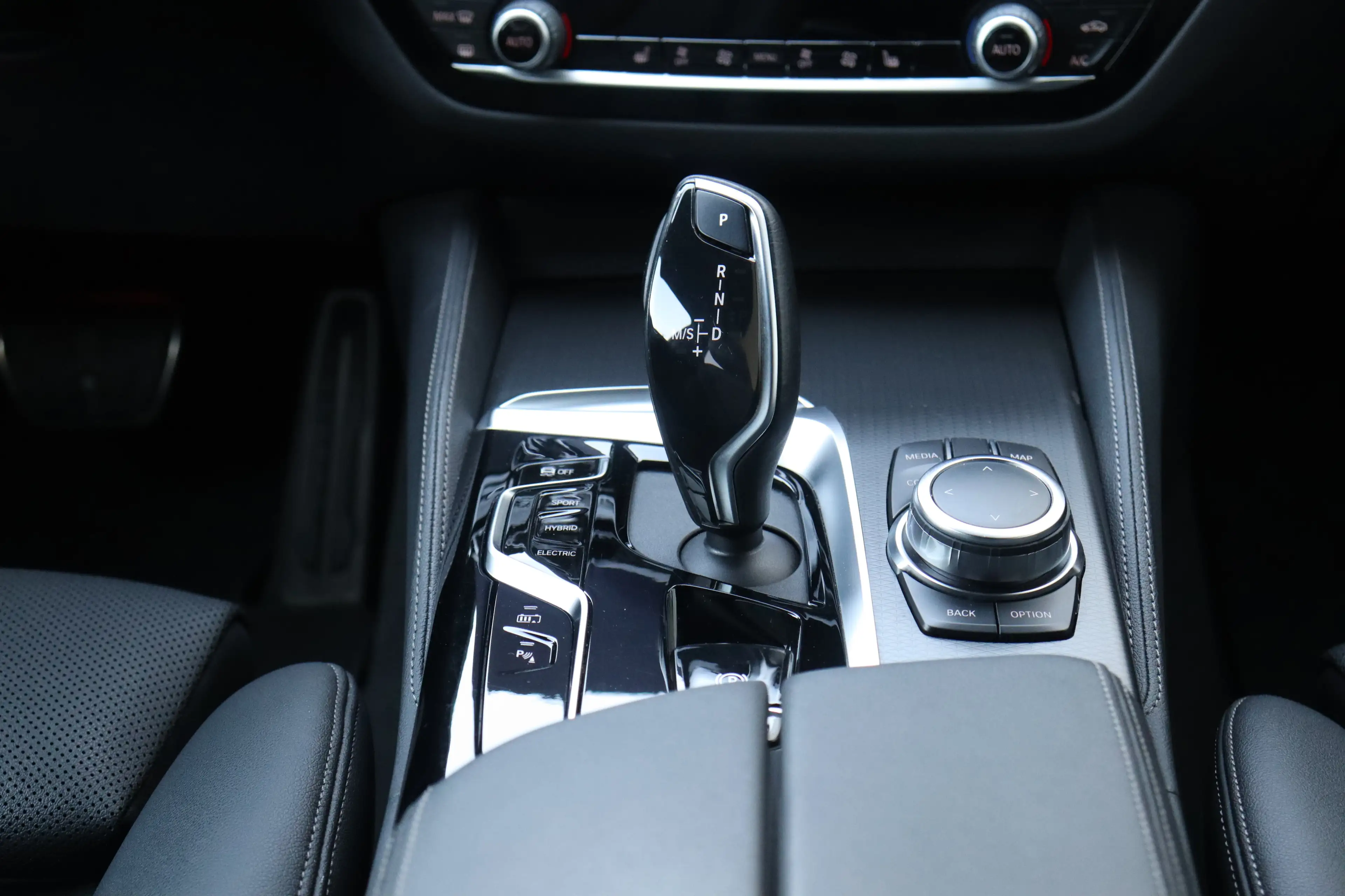 BMW 530 5-serie Touring 530e 292PK BUSINESS EDITION PLUS M — photo 42