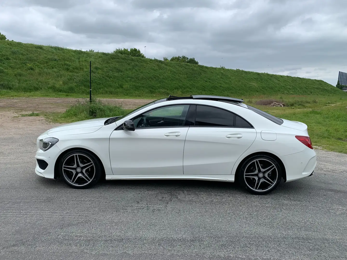 Mercedes-Benz CLA 200 CLA 200 Wit - 2