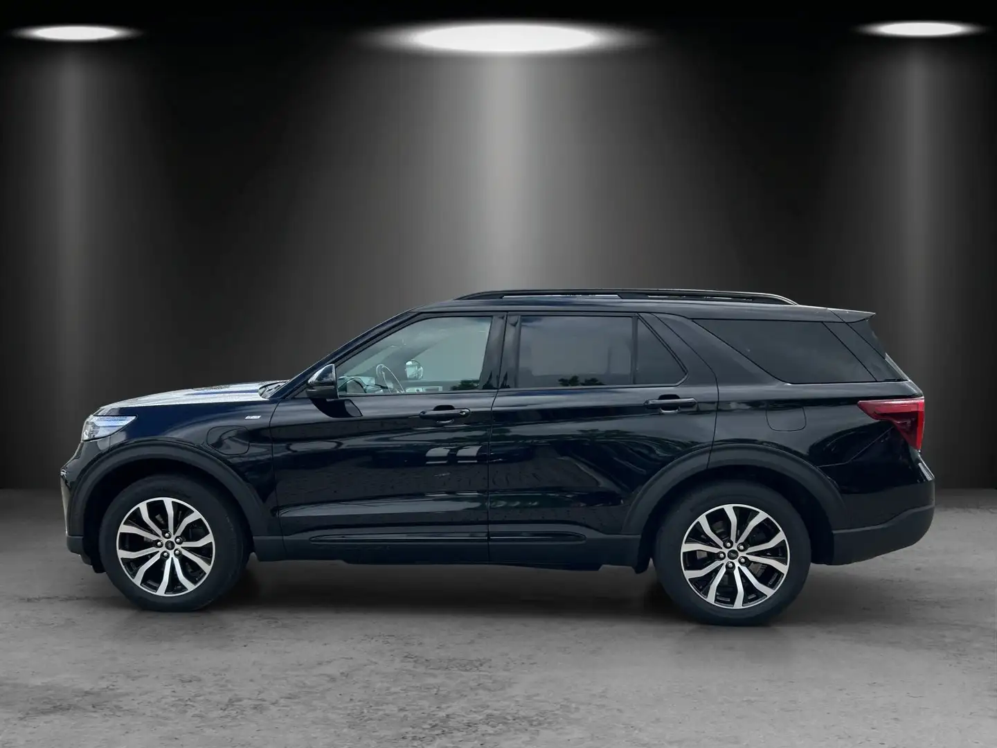 Ford Explorer 3.0 EcoBoost Plug-in-Hybrid ST-Line St/St Schwarz - 2