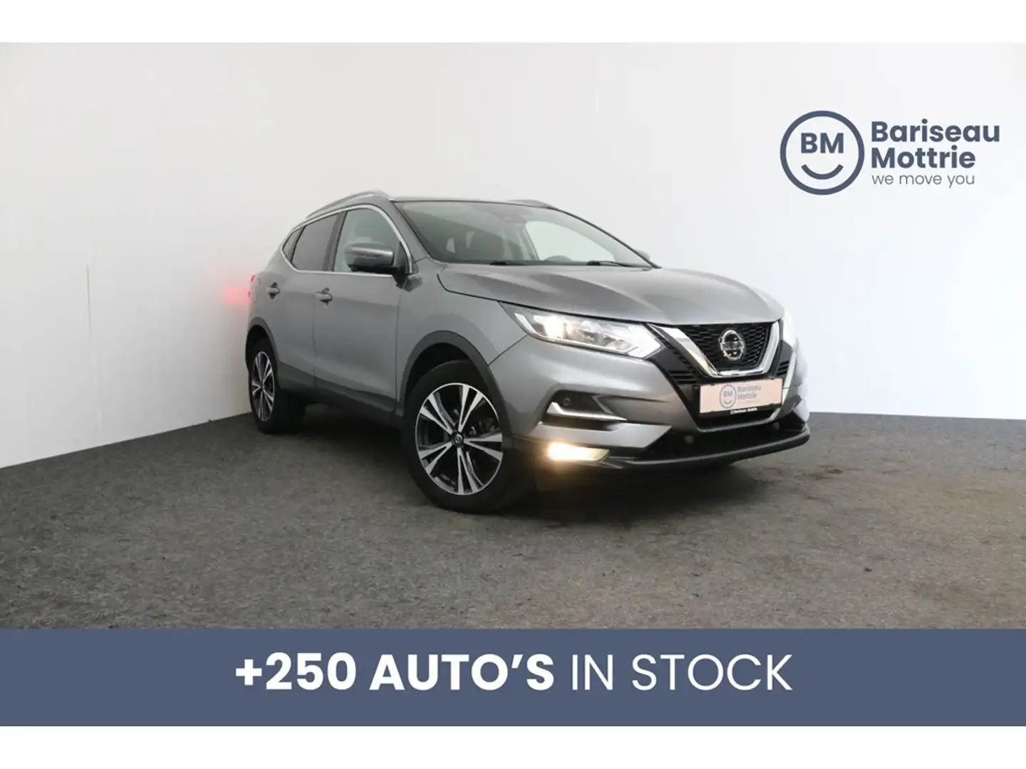 Nissan Qashqai 1.5D *PANO DAK*DAB*GPS*360°CAMERA*SENSOREN*CARPLAY Gris - 1