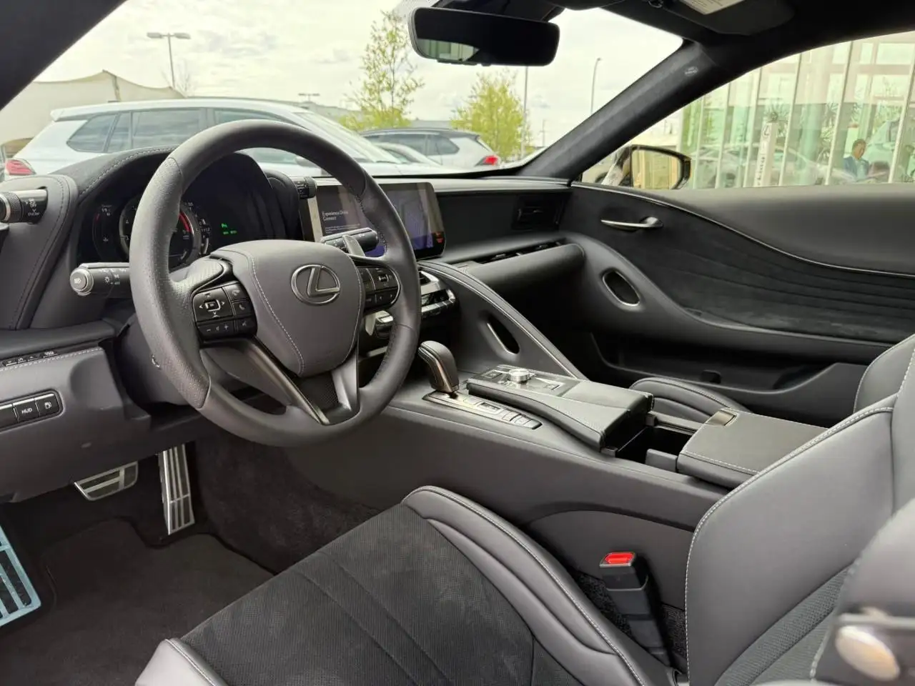 Lexus LC снимка Lexus LC