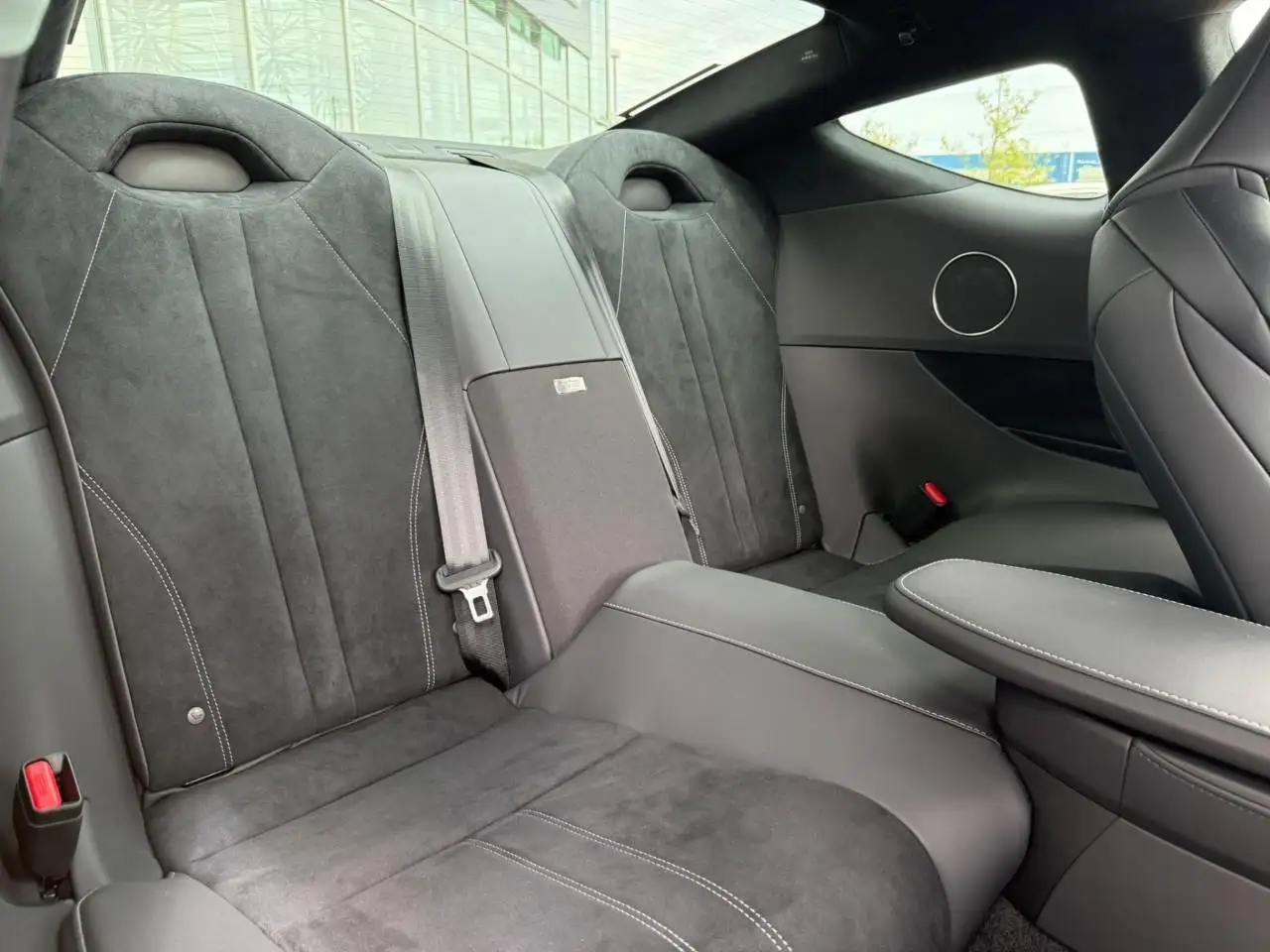 Lexus LC снимка Lexus LC