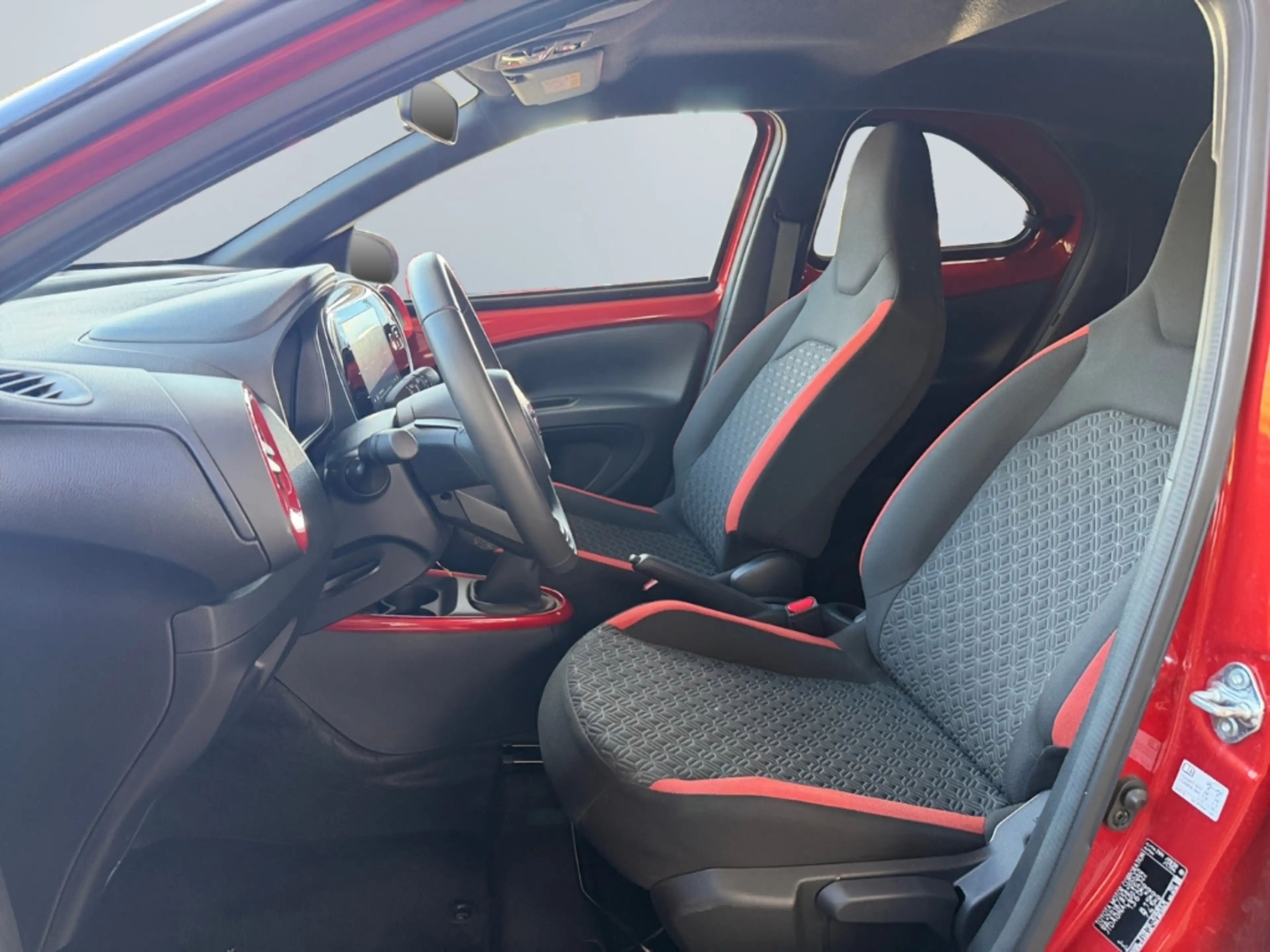 Toyota Aygo X Teamplayer *ACC*CarPlay*CAM*SHZ*Bi-Tone* — photo 14