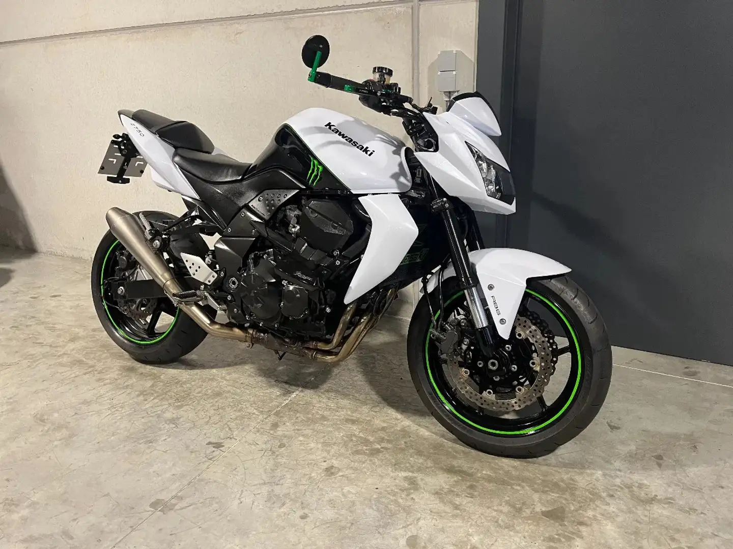Kawasaki Z 750 abs met leuke opties - 1