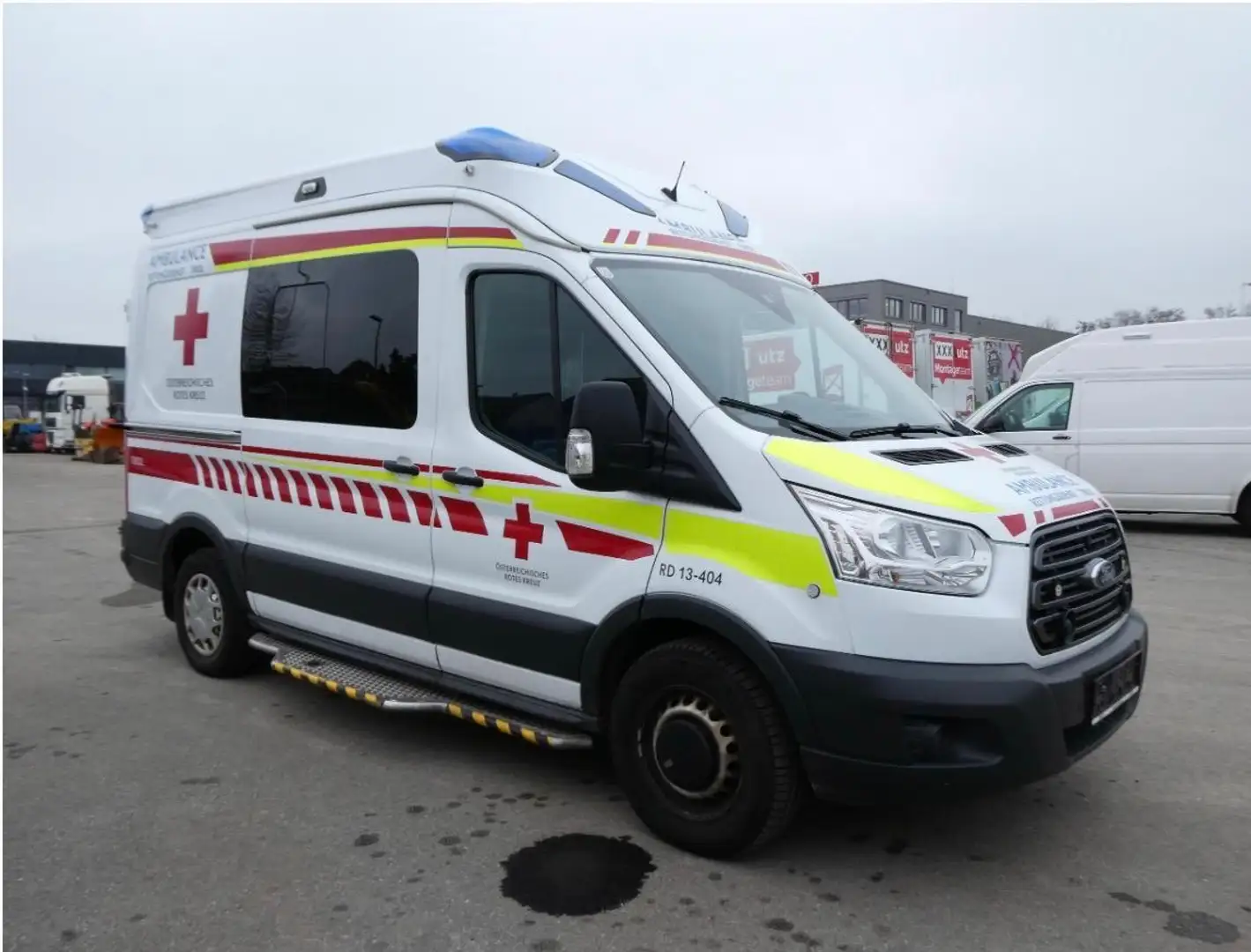 Ford Transit Kasten 2,0 TDCi L2H2 350 DK Trend Allrad Weiß - 2