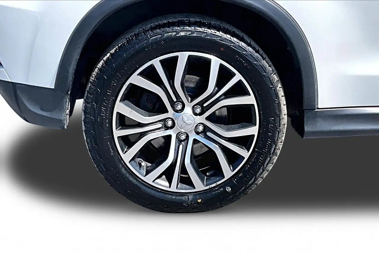 Mitsubishi RVR снимка Mitsubishi RVR
