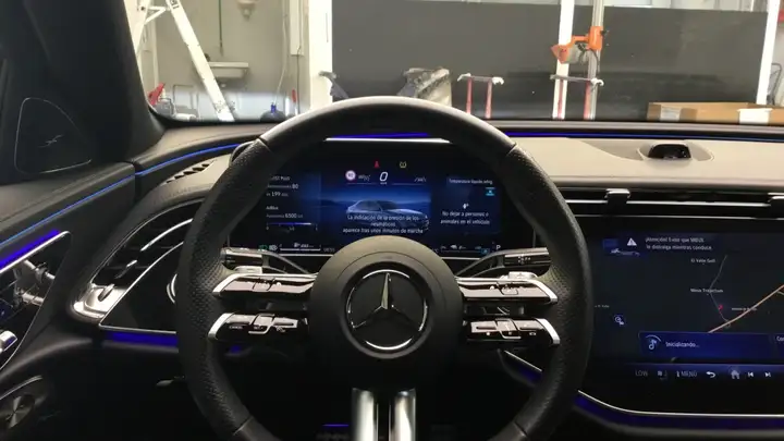 Mercedes-Benz Clase E 2025, foto 9