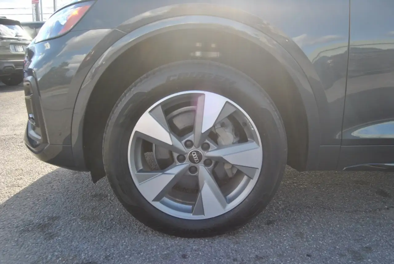 Audi Q5 снимка Audi Q5